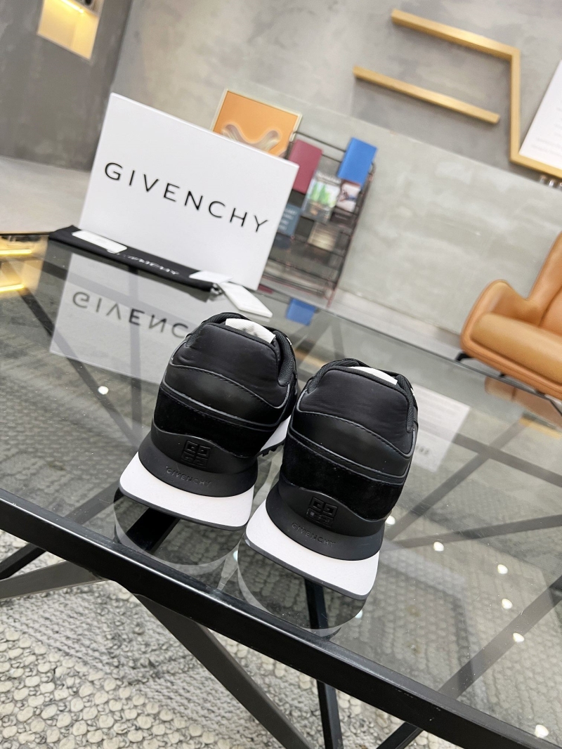 Givenchy Sneakers